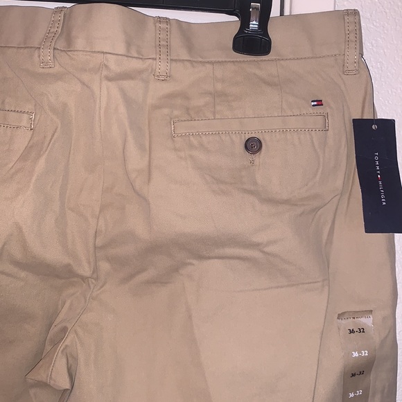 New Tommy Hilfiger Tailored Fit Chino Pant - Picture 14 of 16